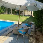 Lovely Villa 5- Bedroom With Overflow Pool With Nice Garden At Green Oasis Resort
