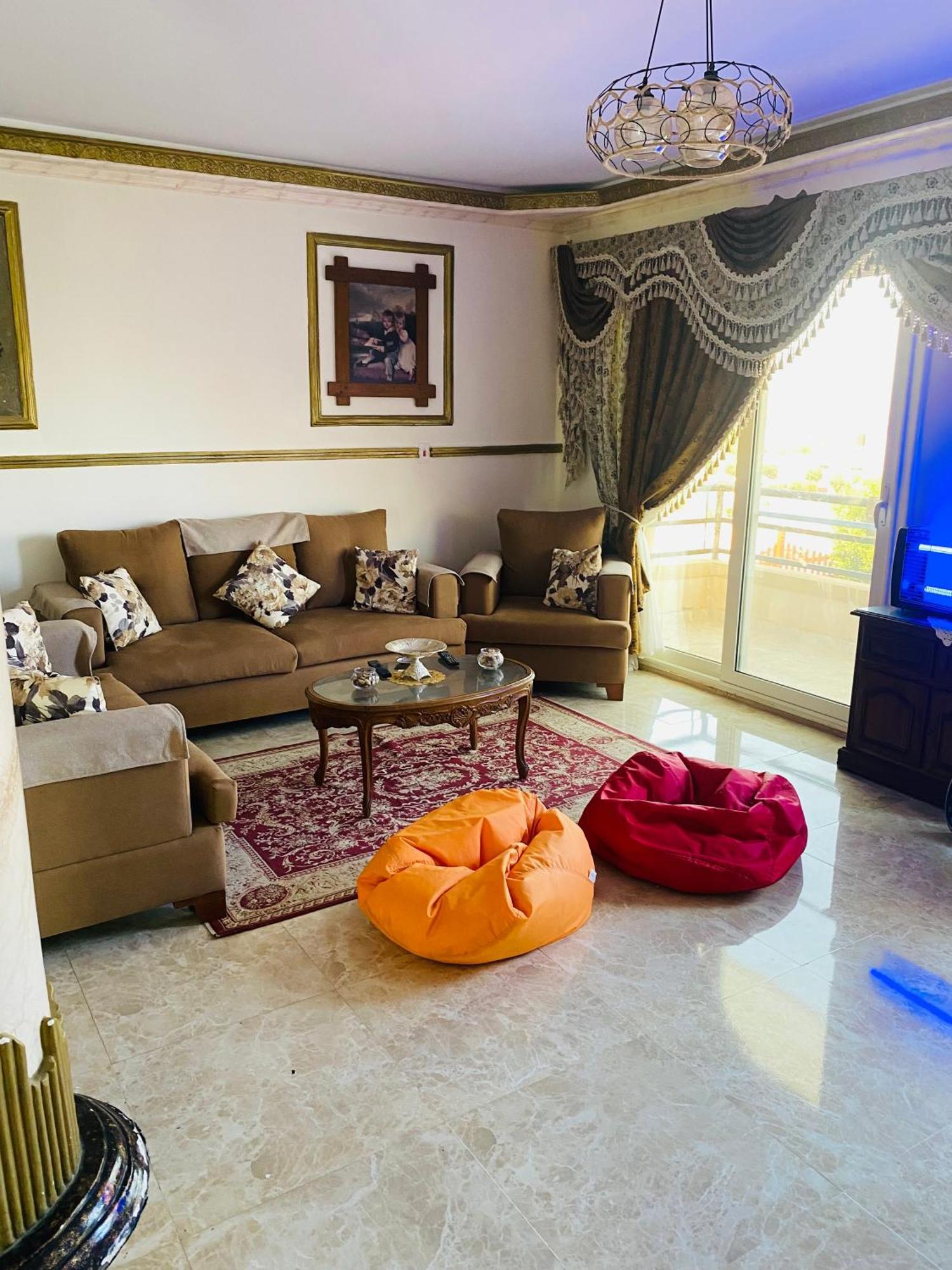 Lovely 5- Bedroom With Overflow Pool With Garden At Oasis Alexandria