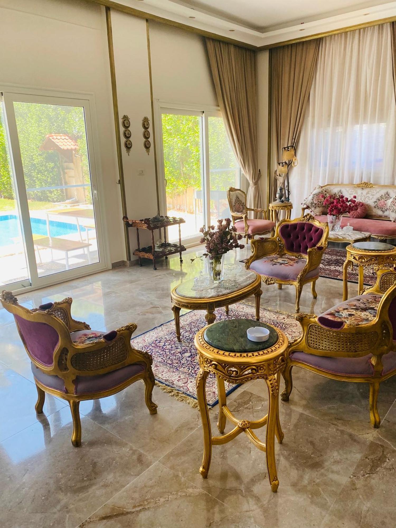 Lovely 5- Bedroom With Overflow Pool With Garden At Oasis Villa Alexandria