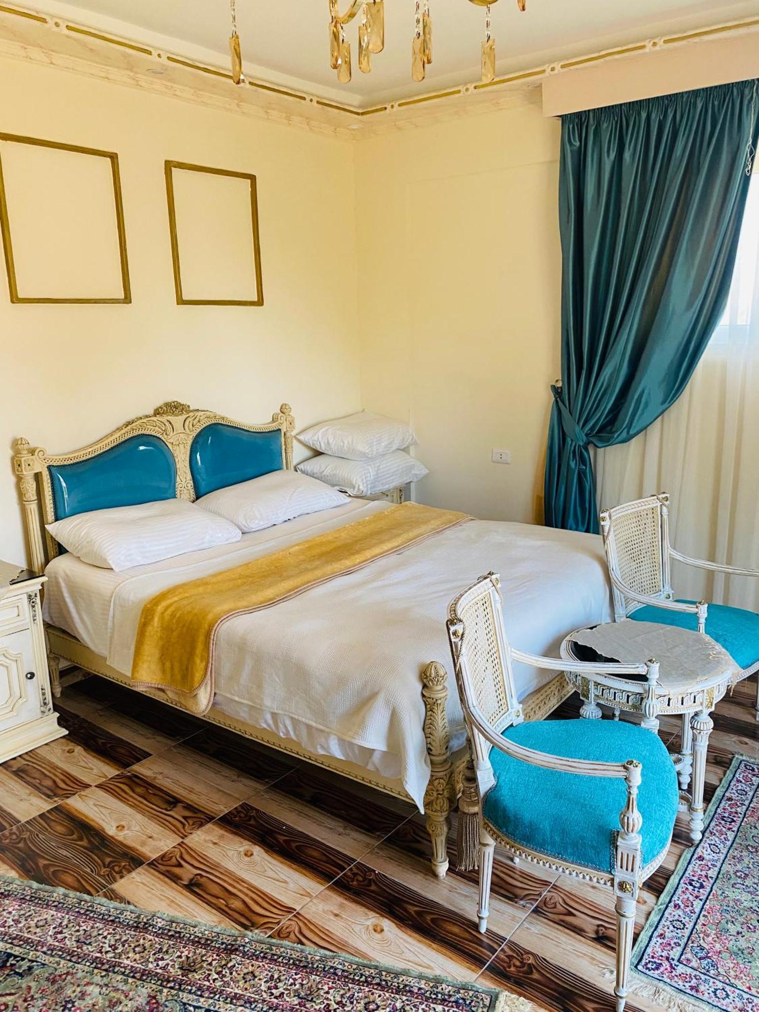 Lovely 5- Bedroom With Overflow Pool With Garden At Oasis Villa Alexandria